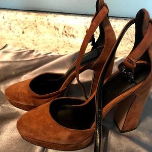 Coach platform women’s heels